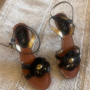 Coach Giuliana Black Patent Flower Gold Emblem Strappy High Heel Sandals sz 9 B